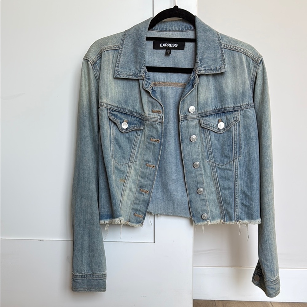 *DONATING SOON/ACCEPTING ALL OFFERS* Express Light Blue Denim Jacket